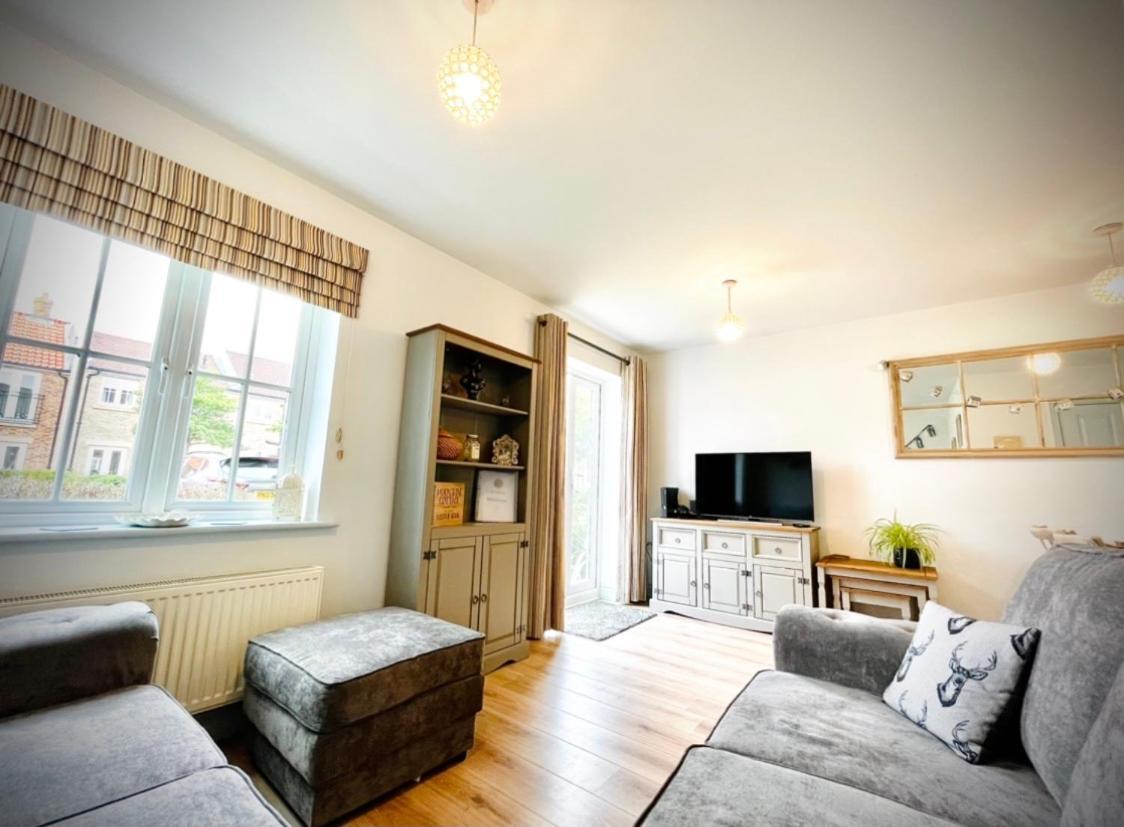 The Bay, Filey, Moonshine Cottage מראה חיצוני תמונה